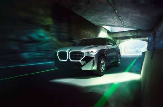 BMW показала концепт своего самого мощного автомобиля