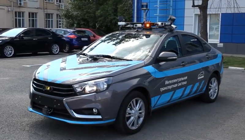 Московский институт НАМИ показал первую беспилотную Lada Vesta