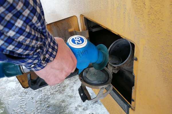В Орске самые низкие цены на бензин в регионе