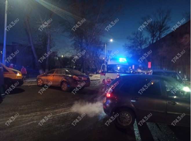 Автомобиль с ребёнком попал в ДТП в Оренбурге