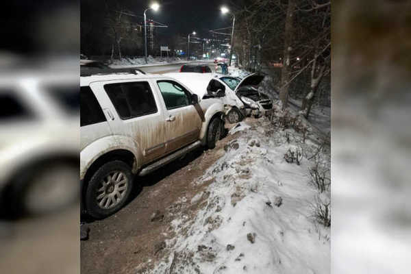 В Оренбурге при столкновении двух авто погибла женщина