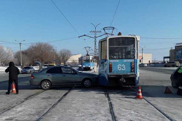 Водитель трамвая в Новотроицке стала виновницей ДТП