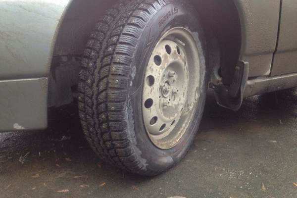Автоинспекторы не будут выписывать штрафы за шины-липучки