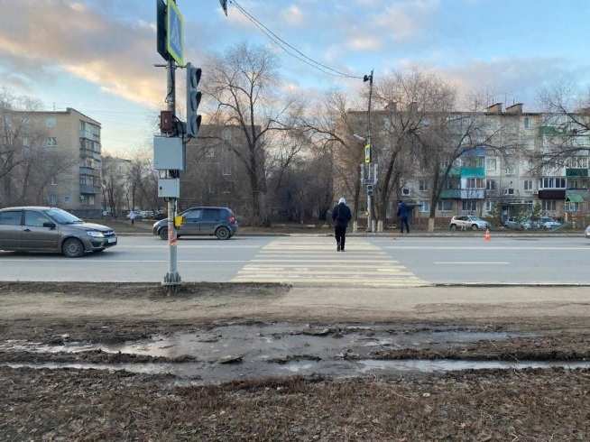 В Оренбурге на пешеходном переходе сбили женщину