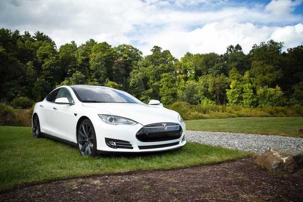 Модели Tesla признаны самыми безопасными автомобилями 2019 года