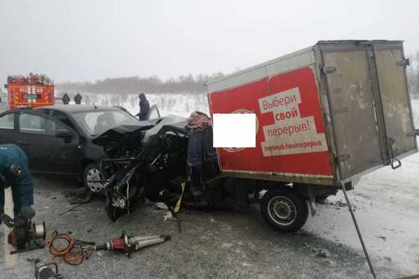 В страшном ДТП на на трассе Самара — Оренбург погиб пассажир