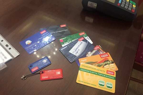 Всегда ли магазины обязаны принимать к оплате банковские карты?