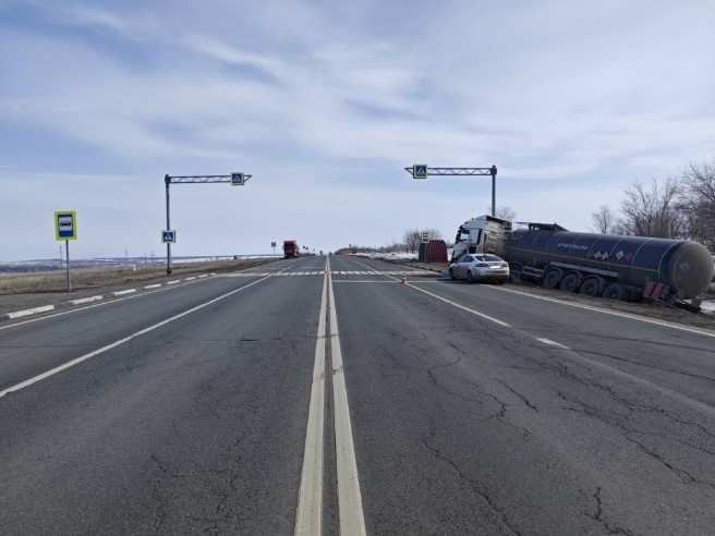 В Бузулукском районе погиб водитель, ремонтировавший свой автомобиль на обочине