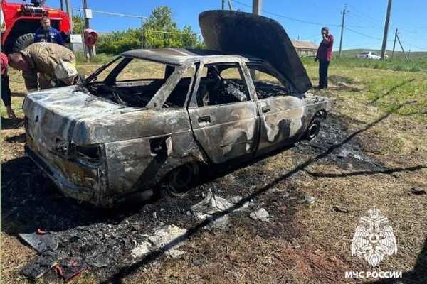 В Оренбургском районе сгорел автомобиль