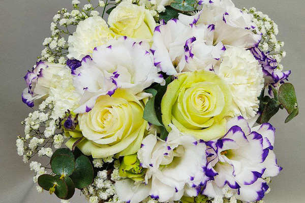 Свадебные букеты цветов на заказ