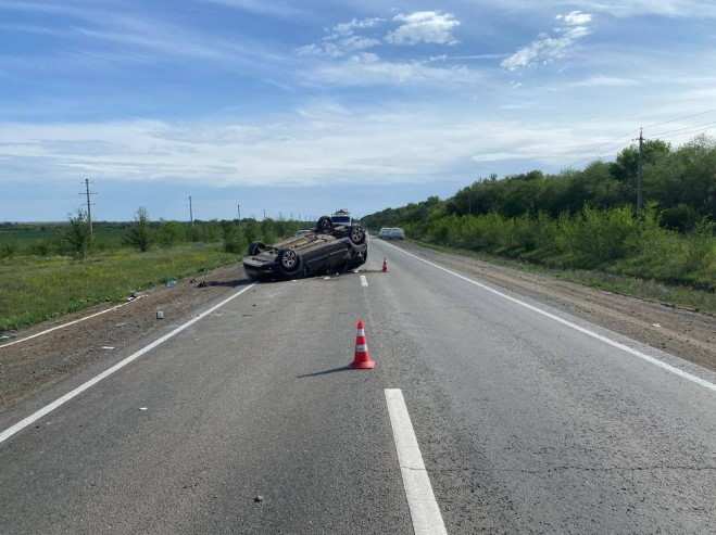 В аварии в Курманаевском районе перевернулась «Лада Ларгус»