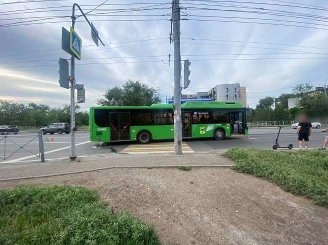 На проспекте Гагарина Оренбурга автобус сбил подростка