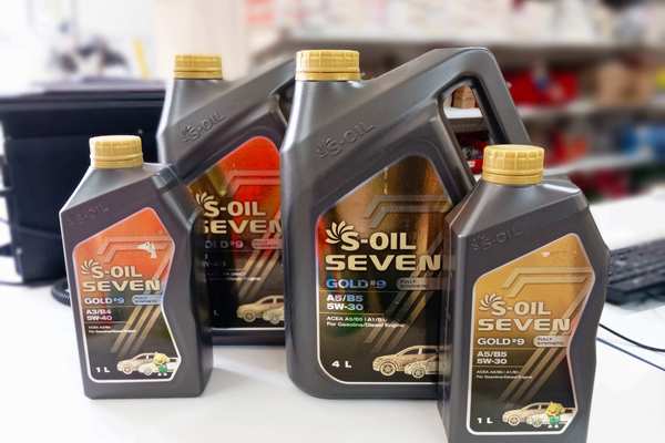 Моторное масло S-Oil Seven 5W30 от 2500 рублей за канистру