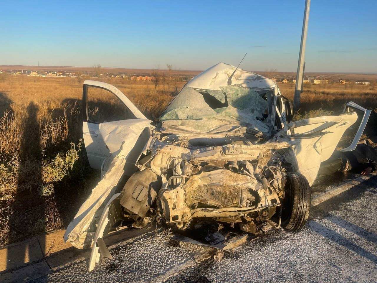 На трассе в Оренбуржье погиб водитель, ремонтировавший свой автомобиль