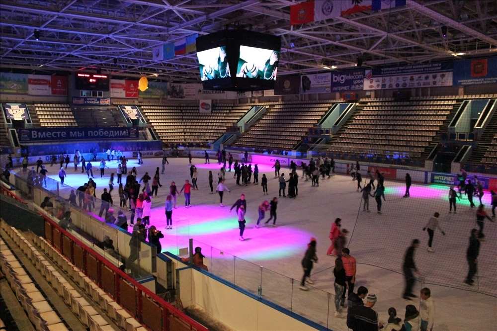 Катание на коньках и ледовые дискотеки в СК «Юбилейный»